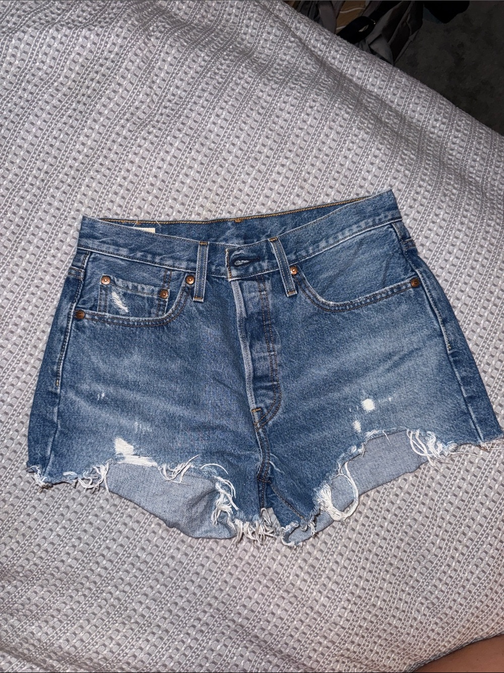 Classic Levi Distressed High-Rise Denim Shorts - Blue